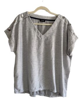 Jones New York Blue & White Striped V-Neck Short Sleeve Top Size 2X Estimated